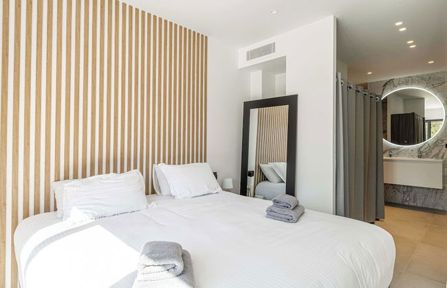 Modern Villa With Heated Pool and Garden - Foto 10