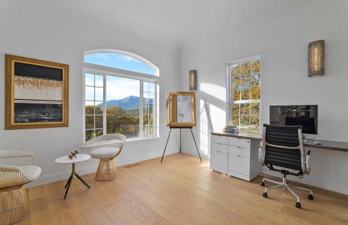 Starry Oak Vineyard Retreat w Hot Tub - Foto 10