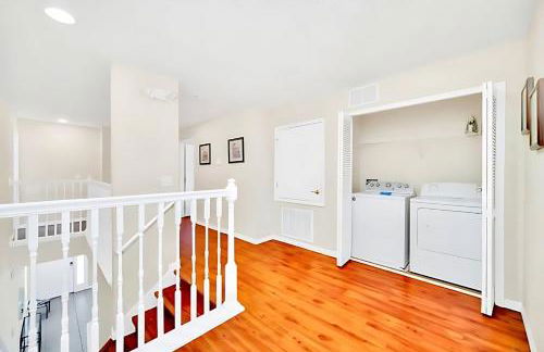 Bella Vida House with Pool and Games - Near Disney! - Foto 19