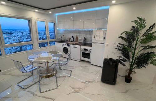 Nice Apartment with amazing view of Paris + Parking - Foto 3