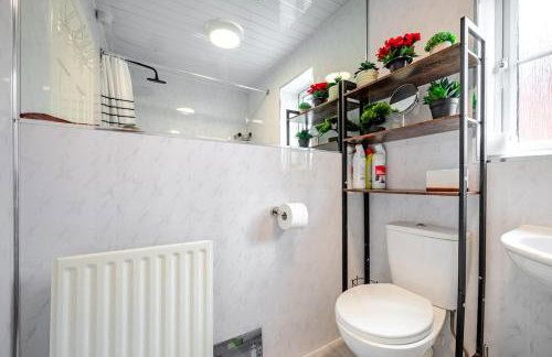 Cozy 2-Bed Home in Middleton - Foto 15