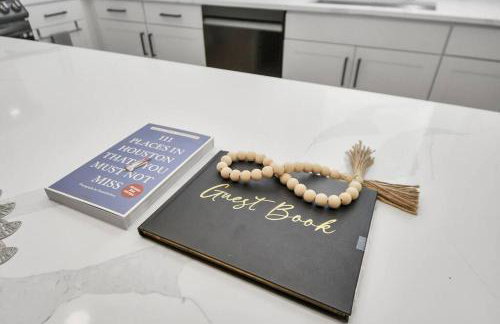 BlissHaven Luxe & Spacious in Downtown Houston with Soaking Tub ,Rooftop and free Parking - Foto 34