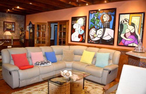 Spacious Villa with Private Pool in Oliveira de Azeméis - Foto 2