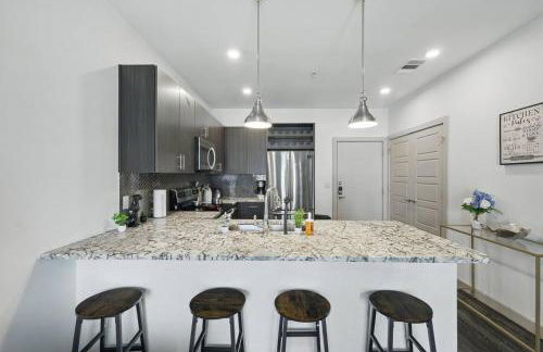 Modern 1BR near TPC Golf Free Parking and Wifi - Foto 8