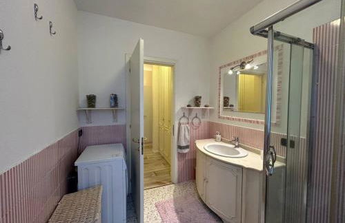 NEW Garda Golf Villa with pool and private garden - Photo 35