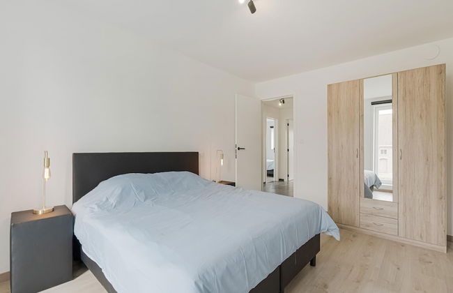 Modern Holiday Home in Ronse With Garden - Photo 3