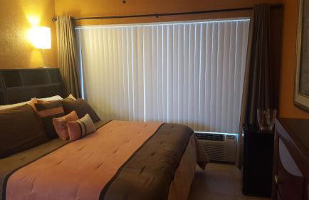 Sunrise Ocean Suites - Photo 58