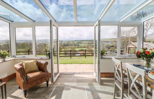 West Reins - Photo 2