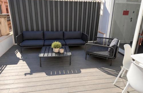 Beach & Urban Attic - Photo 4
