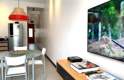 Casa linda, ótima localização, 2 vagas de garagem - Foto 11