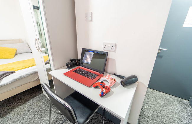 Lovely Studio in Selly Oak 10 Mins From City! - Photo 11