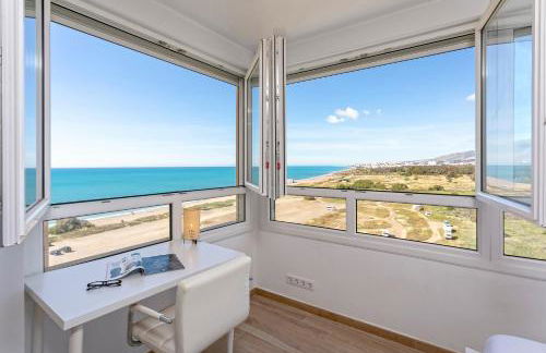 Sunstay Guadalmar Loft Seaview - Photo 2