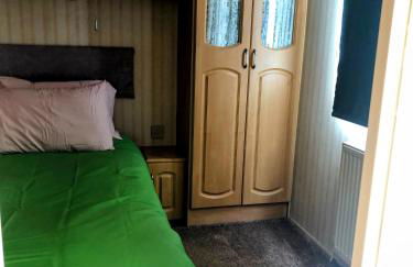 PD Wonderwall Caravan, Direct beach access & Beds made on arrival & GCH - Foto 19