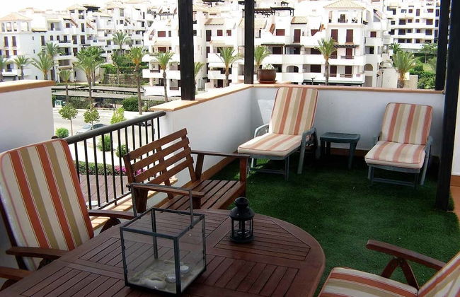 VenAVera H22D - Penthouse 2 Bedrooms/1Bath Beachfront WIFI - Photo 1