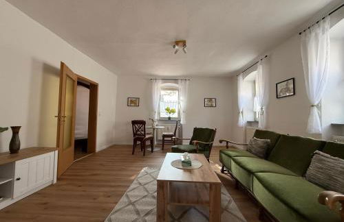 Rebennest in historischen Gebäude aus 1840 - Foto 7