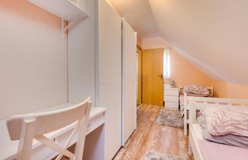 Gorgeous Home In Plesivica With Sauna - Foto 24