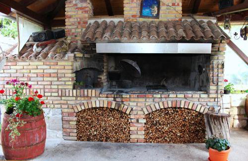 Apartments with WiFi Zlarin - 15409 - Photo 6