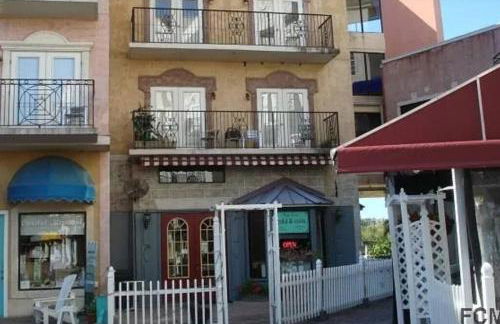 European Style Condo - Photo 22