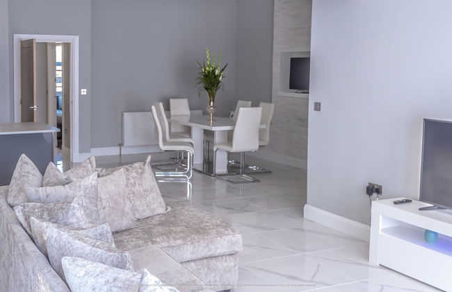 Beautiful Modern Open Plan Living With Hot Tub - Foto 11