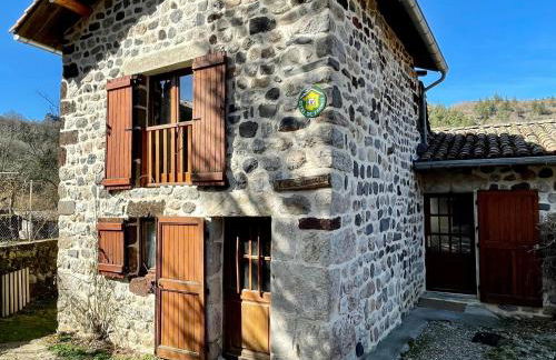 Maison pittoresque à Arlempdes avec cheminée et terrasse - FR-1-582-114 - Foto 22