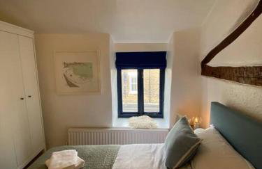 1750's cottage with open fire and beams - Foto 25