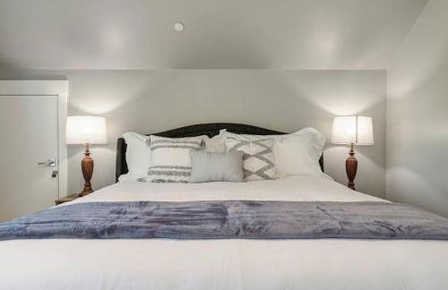 Cozy Two-Story Cottage Near Historic Folsom! - Foto 9