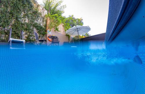 Blissful Residence with Pool by 8essentially - Foto 10