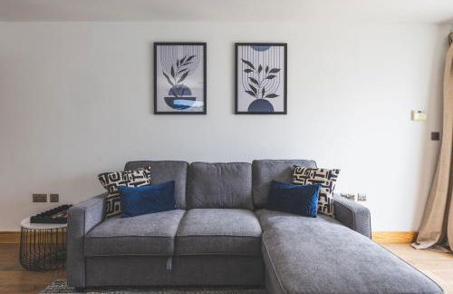 Elegant 1BDR Flat with Private Patio - Foto 8