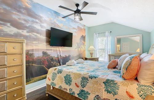 Spacious family home w pool & game room - Photo 60