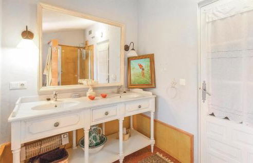 Gorgeous Home In Higuera De La Sierra - Foto 34