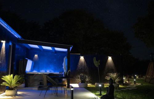 Premium suite with jacuzzi - Photo 28