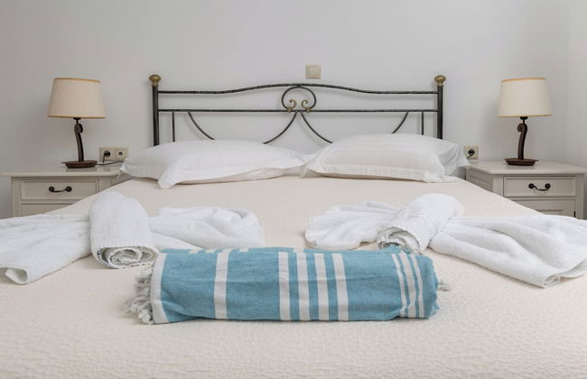 Iliada Villas - Photo 21