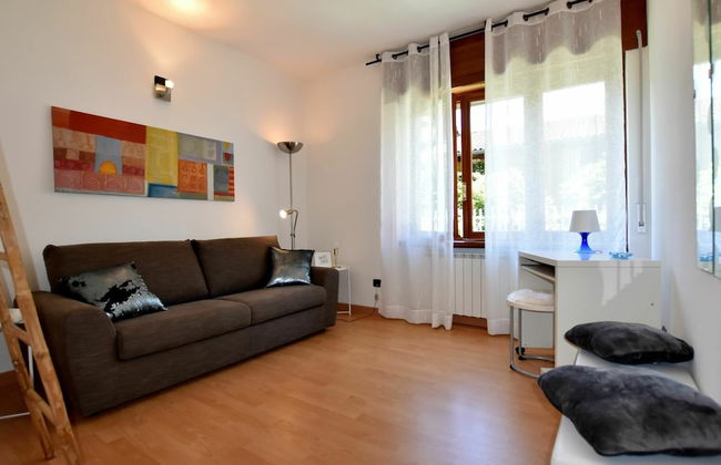 Villa in Mergozzo Near Lago di Mergozzo - Photo 11