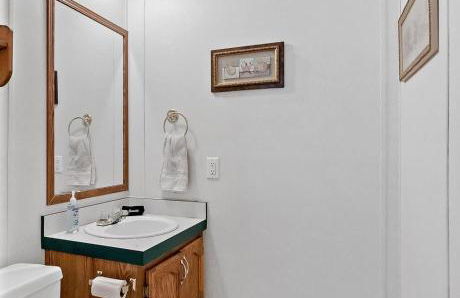 Picture Perfect Dual Home on the Lake - Foto 25