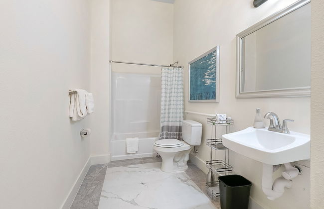 Stunning Condos Near French Quarter - Foto 69