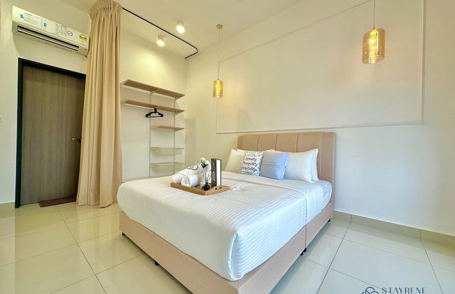 Twin Tower Residence by Stayrene - Photo 11