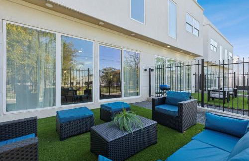 The Spinel 3BD In the Heart of Dallas - Photo 71
