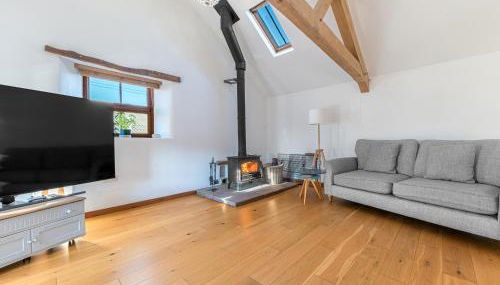 Swallow Barn - Photo 4