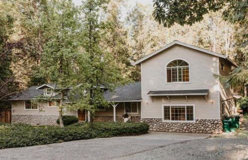 Spacious Cozy and Renovated Mountain Retreat - Foto 62