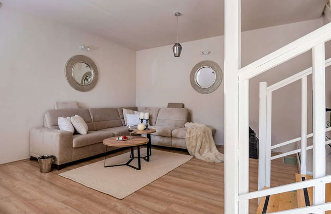 Luxury Villa Lelu With Heated Saltwater Pool, Parking, High Speed Internet, Bbq, el. car Charge T2 - Foto 16