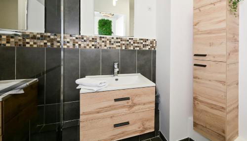 Le Coeur de Nancy - 20min de la Gare - Foto 4, Shower