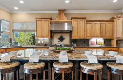 Hilltop Estate w/ Pool, Hot Tub, Fire Pit, Views Cleveland Vista by Avantstay - Foto 45