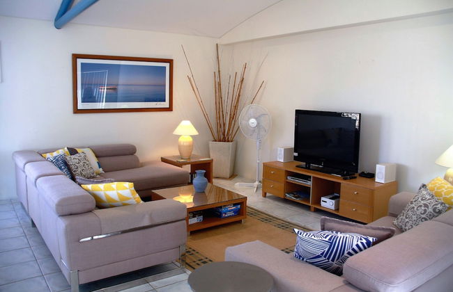 Seafaring at Fingal Bay - Photo 4