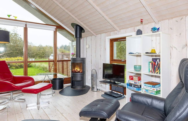 Peaceful Cottage in Ã˜ster Assels with Hot Tub - Photo 16