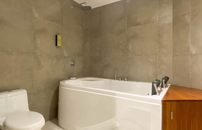 w Modern 2BR w Jacuzzi in Miraflores - Photo 17