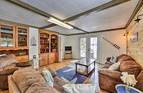 Cozy Maine Lakefront Cabin Rental - Foto 4