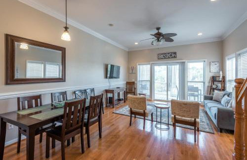 Water's Edge 103 - Bright 3BR/3BA Townhome - Pool - Fishing Dock - Foto 17