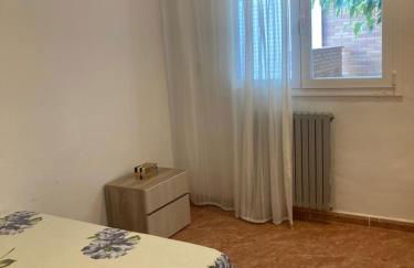 GRANDIOSO CHALET EN CASTELL DE POBLA MONTORNES - Foto 15