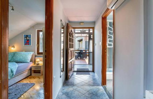 2 Bedroom Amazing Apartment In Bakar - Photo 17