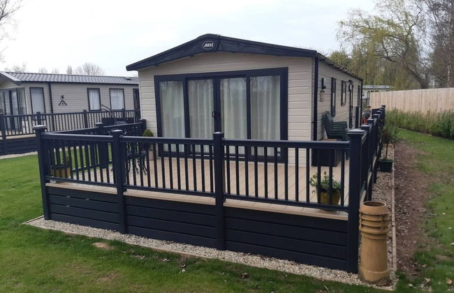 1 Bed Lodge Sleeps 4 - Pet Welcome - Fireplace - Foto 14